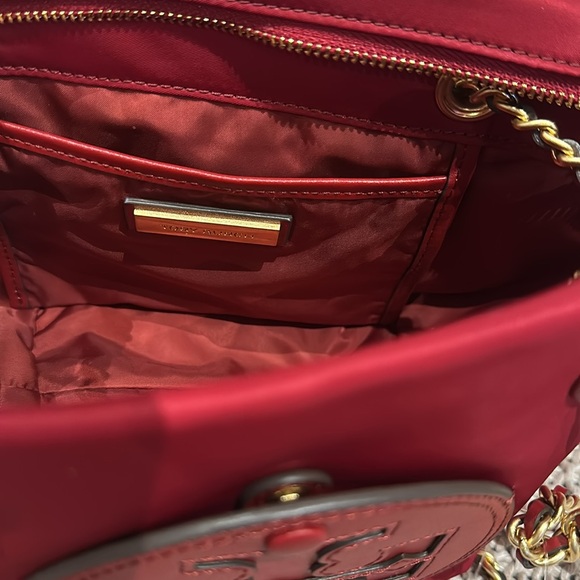 Tory Burch Small Ella Chain Convertible Crossbody Bag - Picture 7 of 8